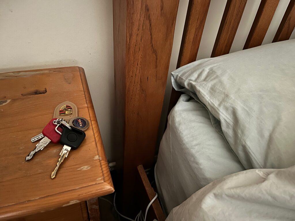 Keys by the bedside